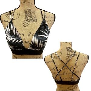 2017 PINK Victoria’s Secret Unlined Velour Bralette Size Medium